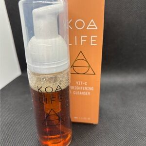 KOA Life Vit-C Brightening Cleanser - Orange